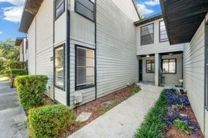 featured image of 4427 Sw 21st Ln