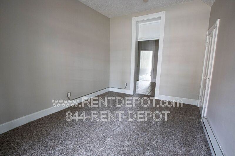 800 Se 2nd St #C - Photo 3 of 8