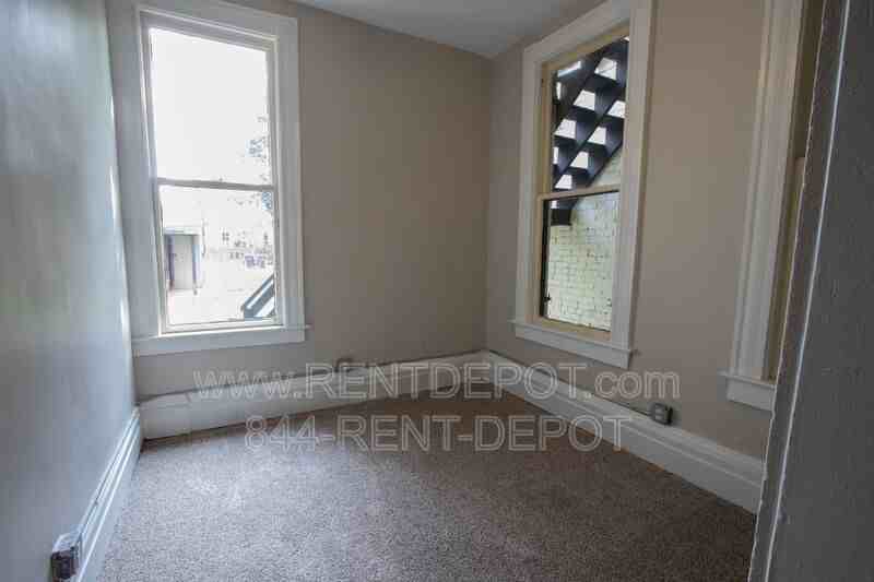 800 Se 2nd St #C - Photo 5 of 8