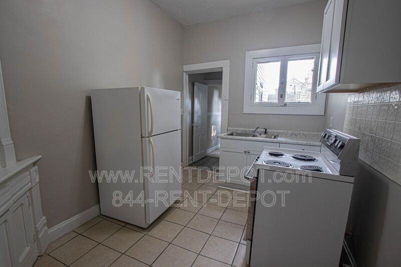 800 Se 2nd St #C - Photo 6 of 8