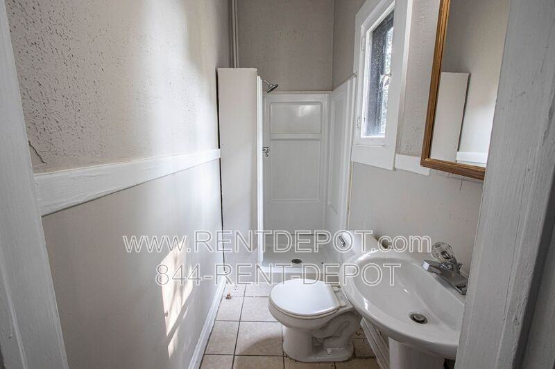 800 Se 2nd St #C - Photo 7 of 8