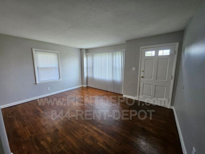 837 Prosperity Ave - Photo 2 of 9