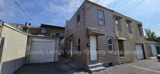 525 N Plum St - Photo 1 of 1