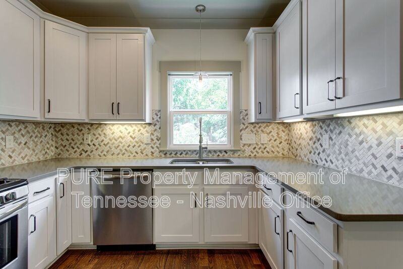 2112A 14th Ave N - Photo 4 of 31