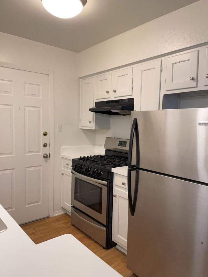 Tarrytown Flats - Photo 5 of 31