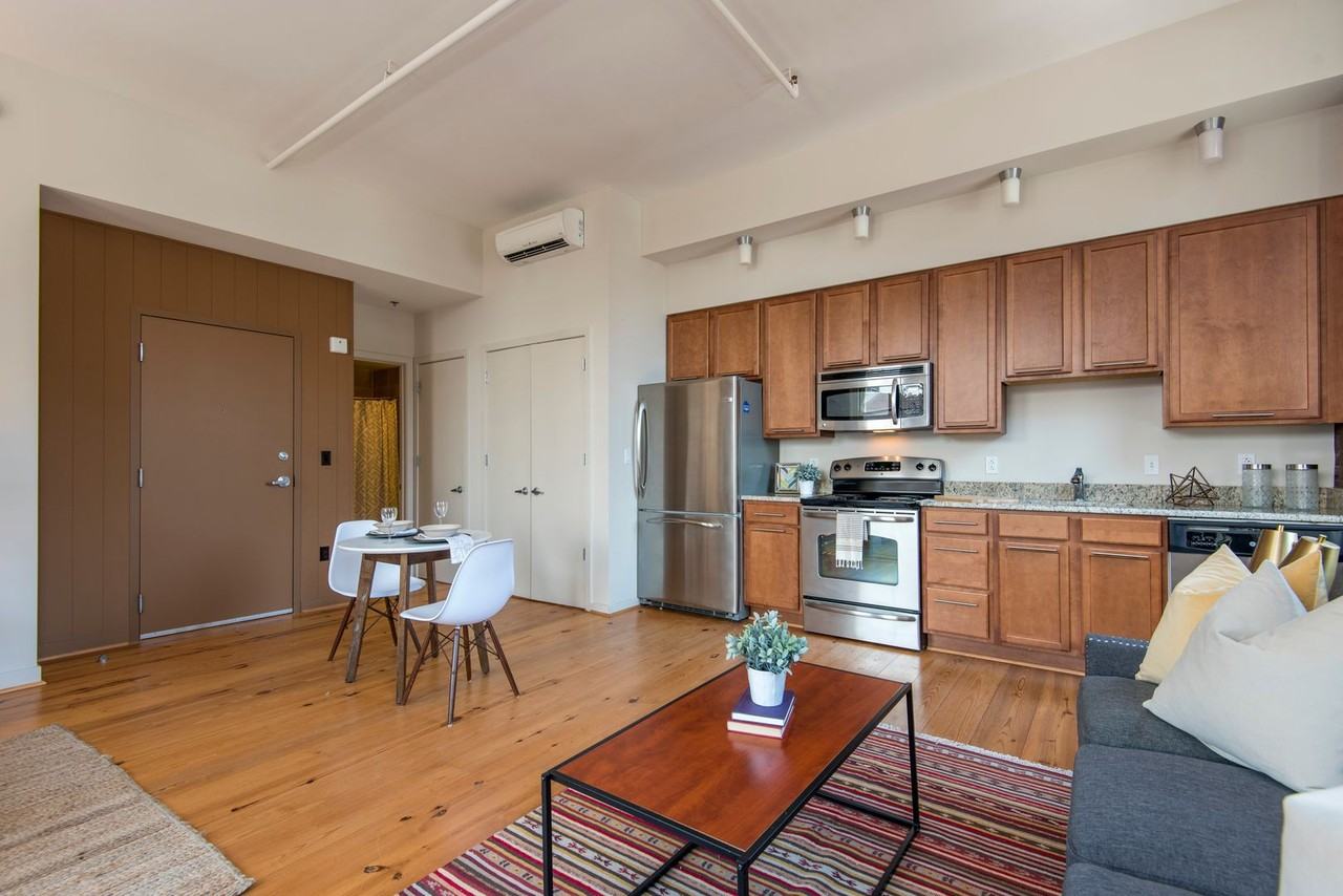 1200 Walnut St - Photo 2 of 39