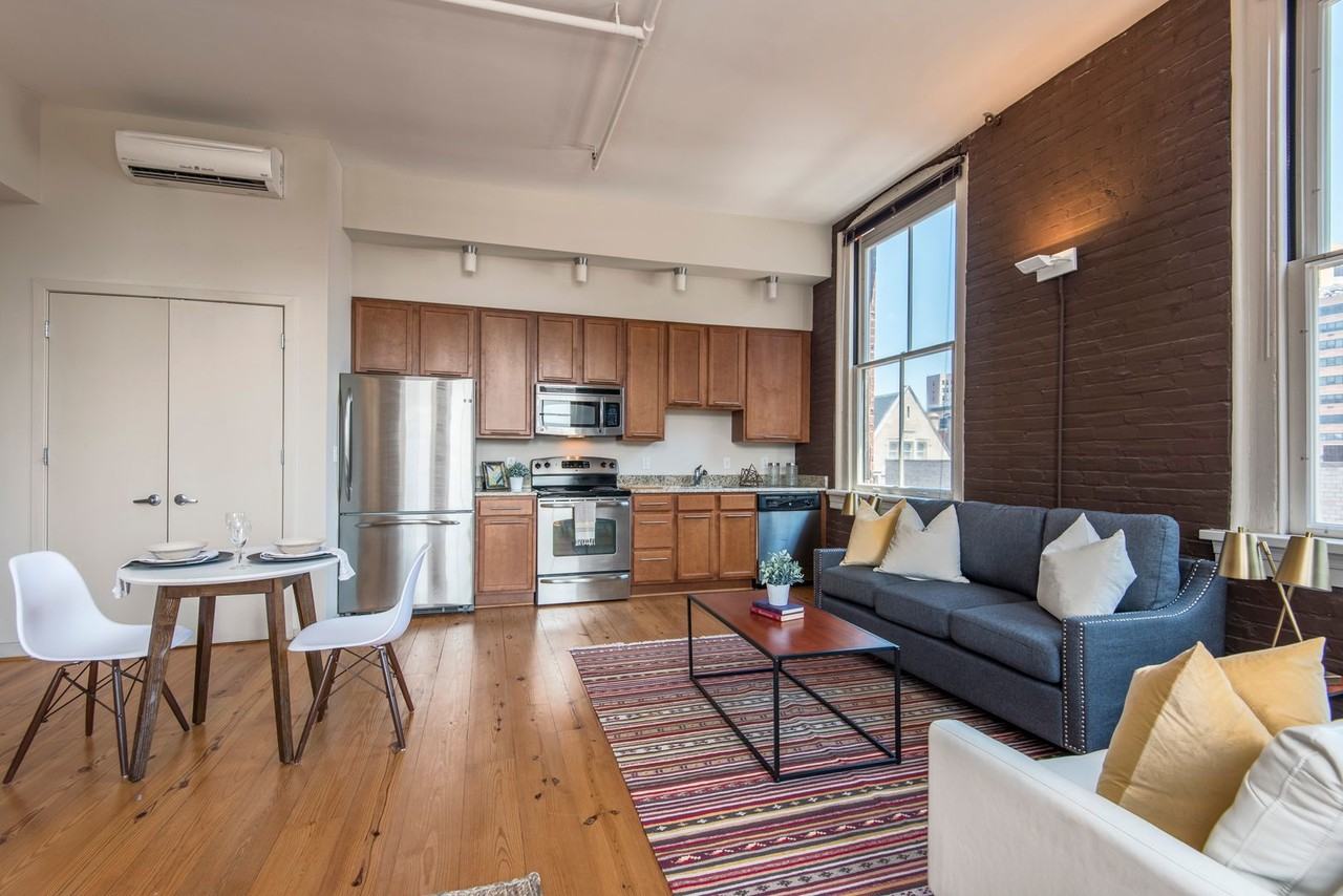 1200 Walnut St - Photo 4 of 39