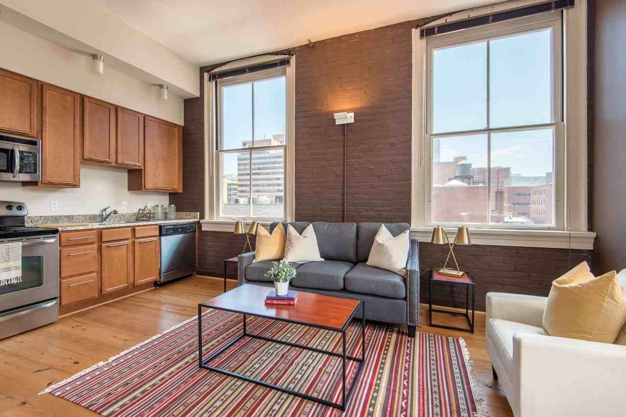 1200 Walnut St - Photo 6 of 39