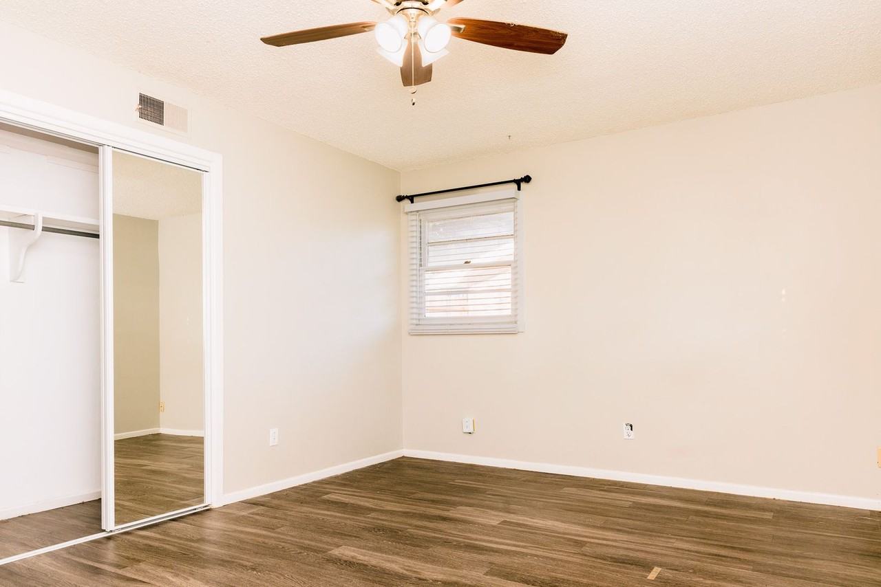 5420 14th St - Photo 6 of 18