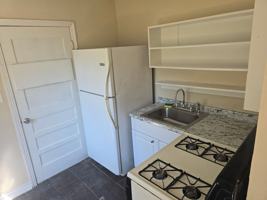 featured image of 1414 N Lake View Ave