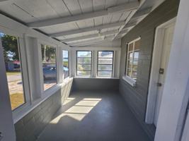 featured image of 1414 N Lake View Ave