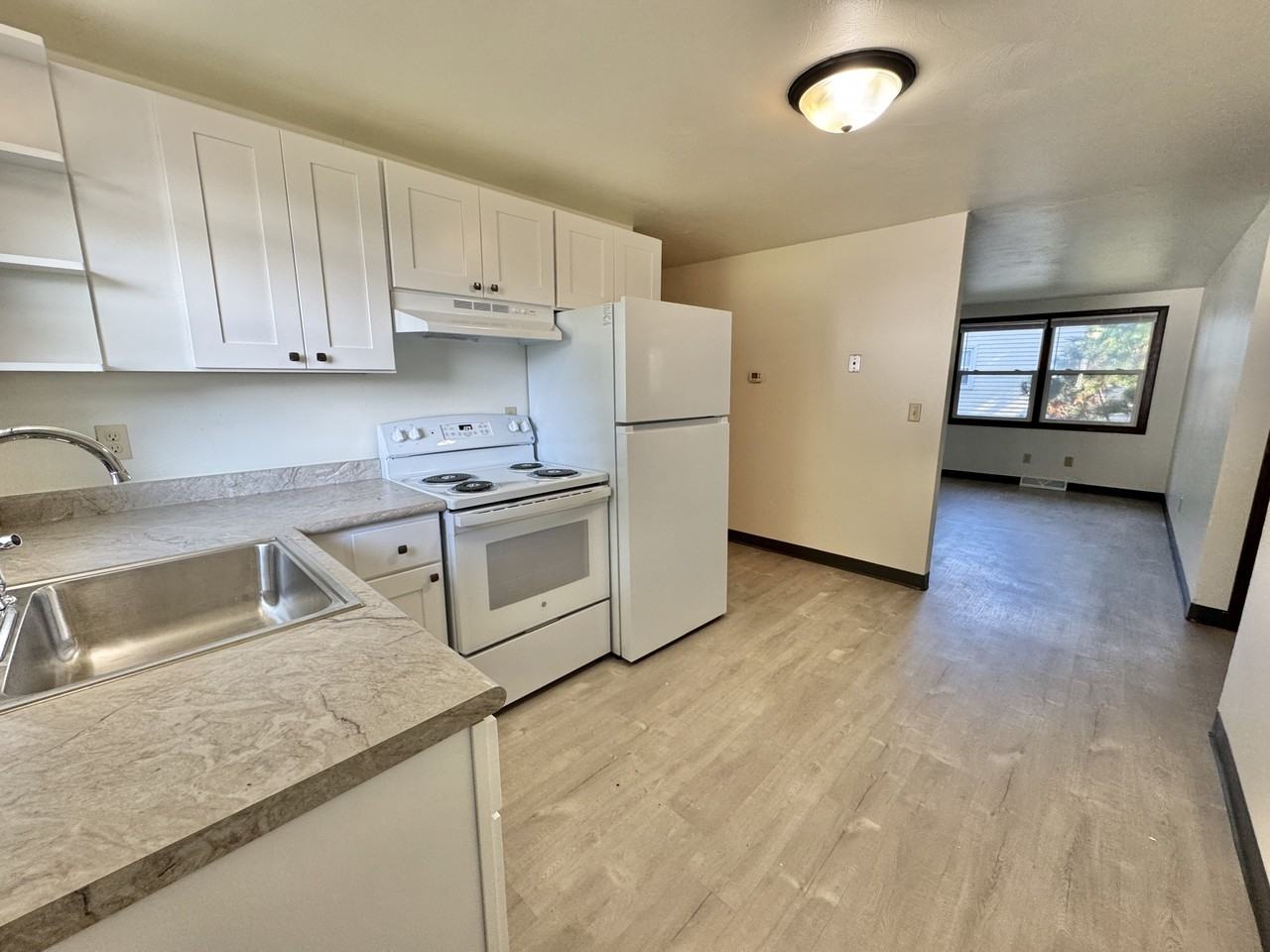 1832 - 1842 14th Ave - Photo 3 of 12