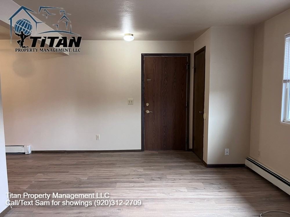 504 East Burdick Street - Photo 2 of 10