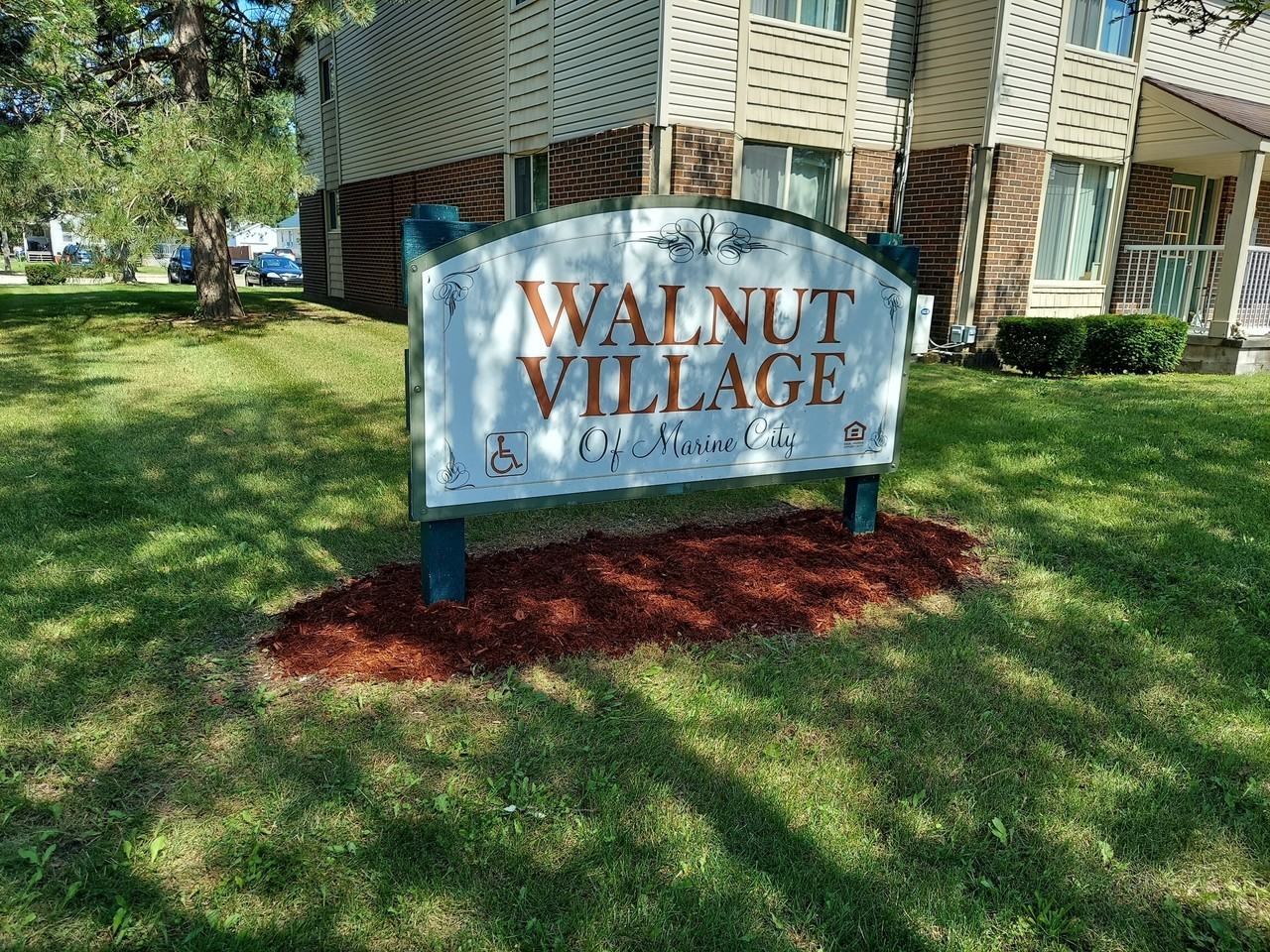 Walnut Village of Marine City - Photo 6 of 17
