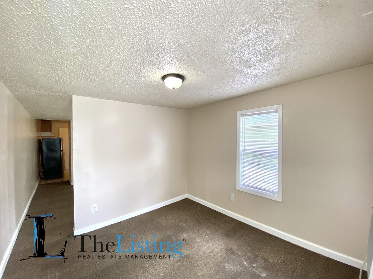 1005 Pine Avenue Unit B - Photo 2 of 8