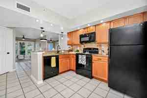 featured image of 2954 Sadina St