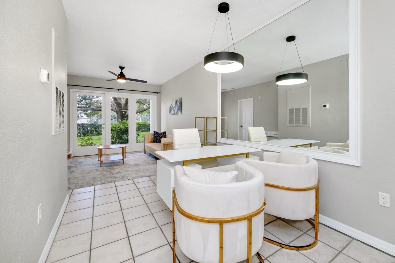 Kyngs Point I - Photo 5 of 50