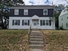 347 N Roosevelt Ave - Photo 1 of 1