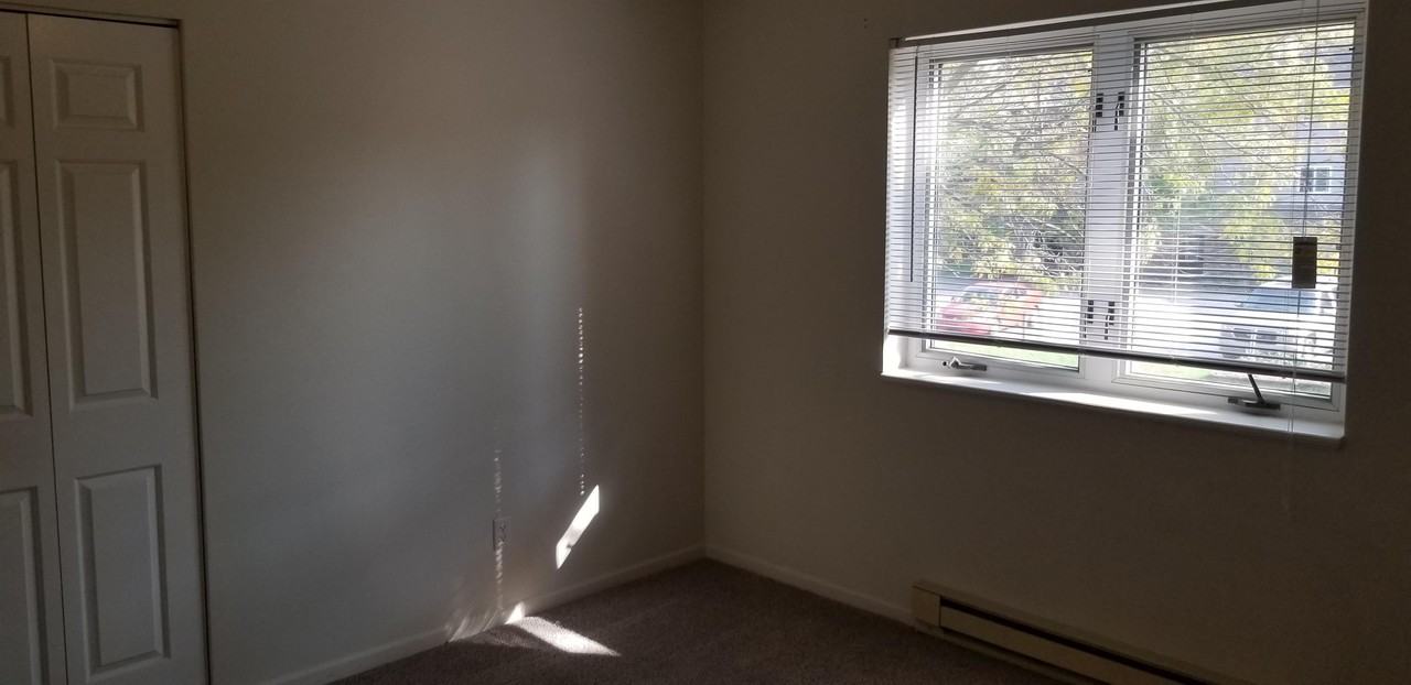 385 Cross Street - Photo 7 of 20