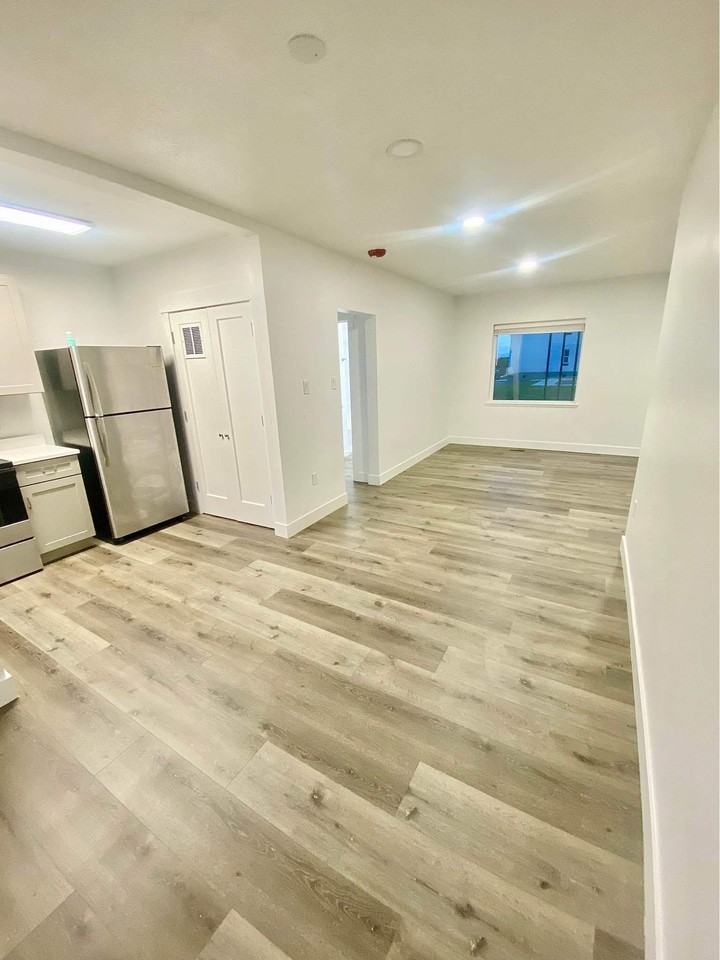 Revive Apartment - Photo 2 of 17