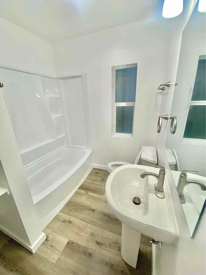 Revive Apartment - Photo 3 of 17