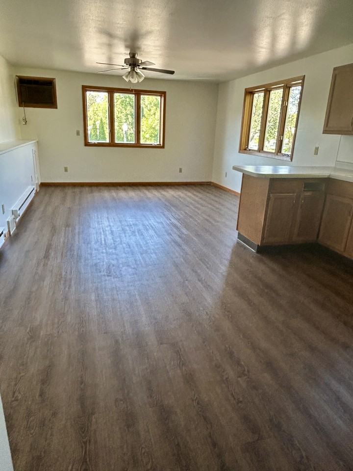 2804 1/2 1st Ave - Photo 3 of 9