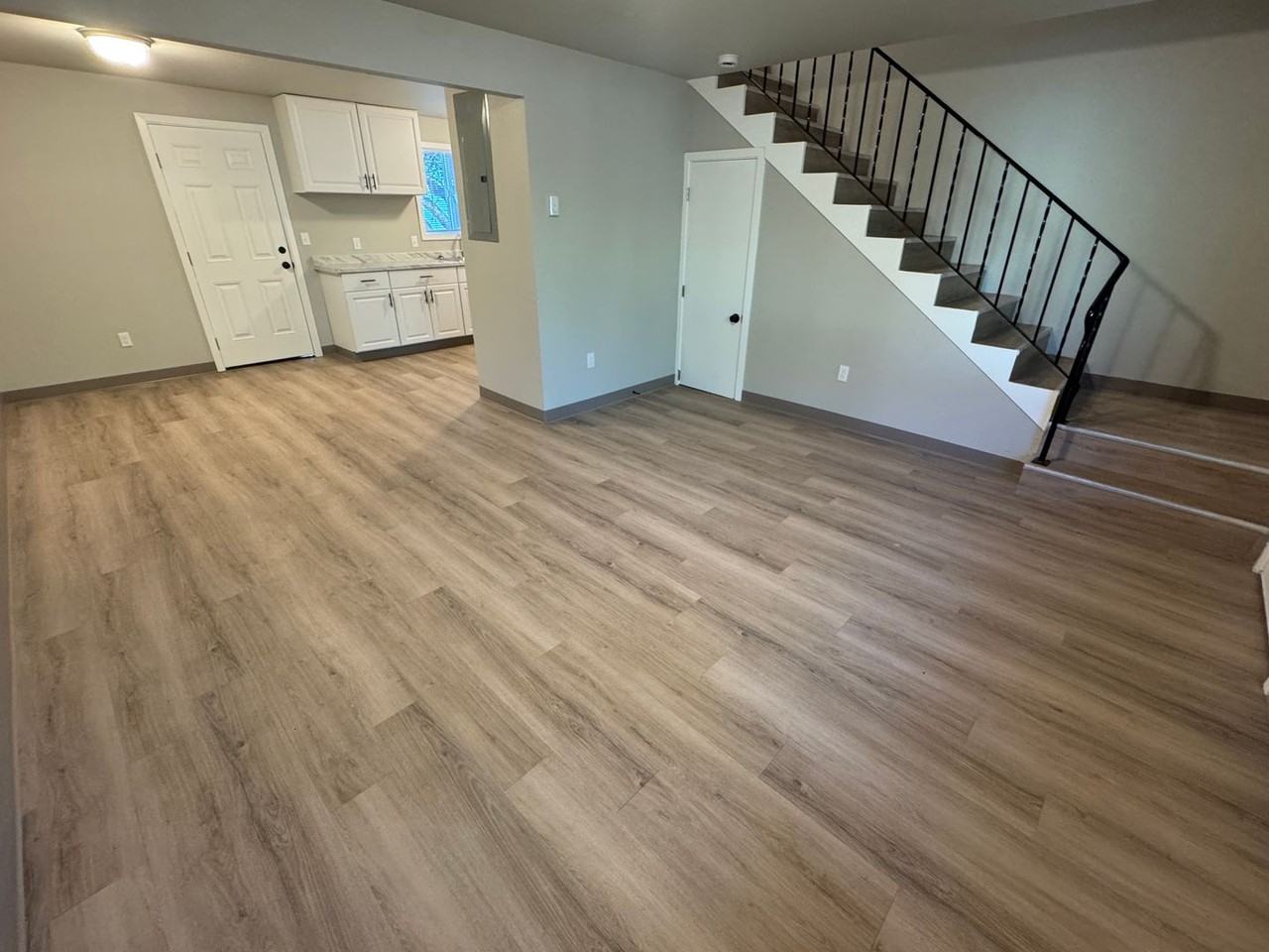 1716 Applegate St #1 - Photo 2 of 10