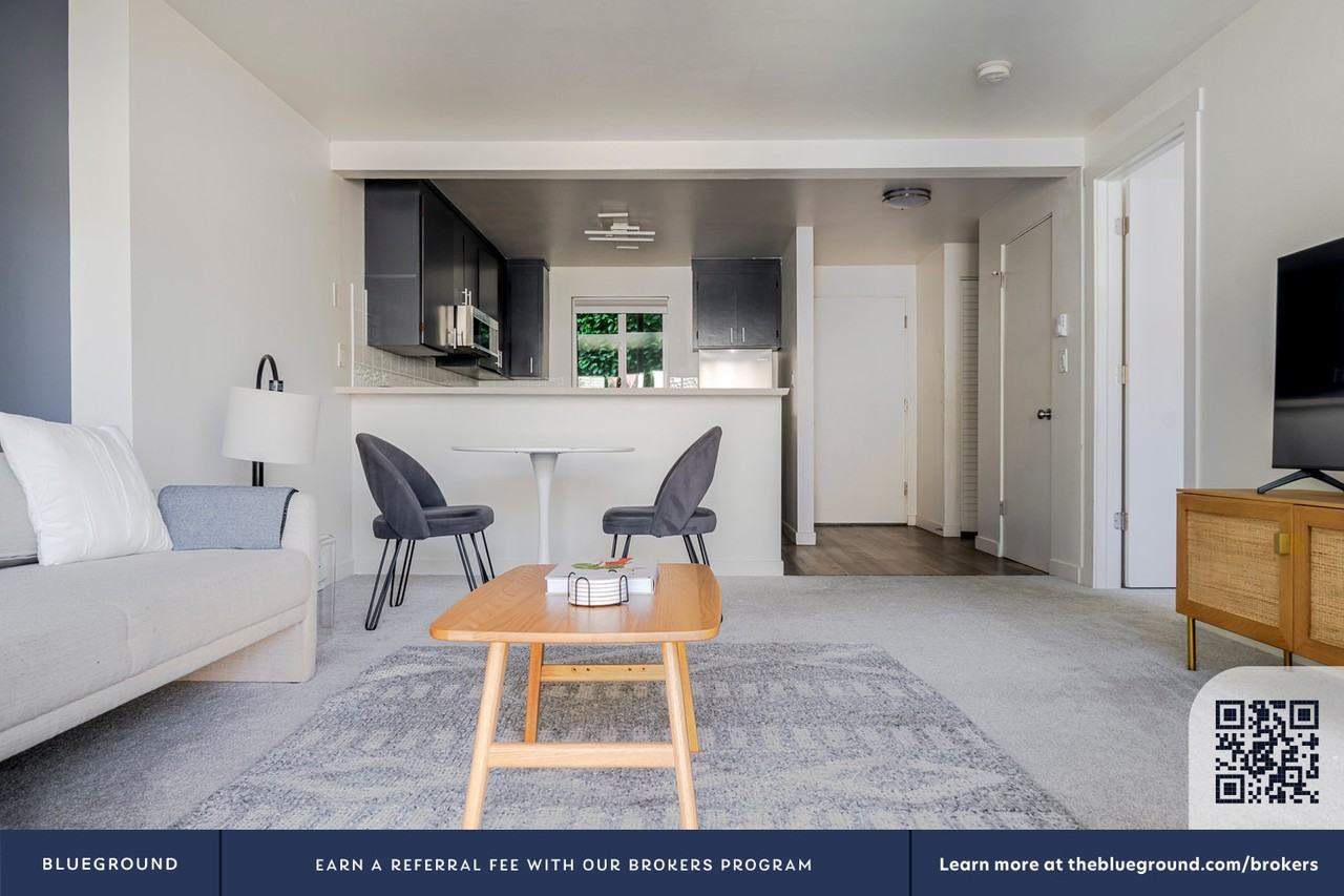 3811 13th Ave W #899 - Photo 4 of 21