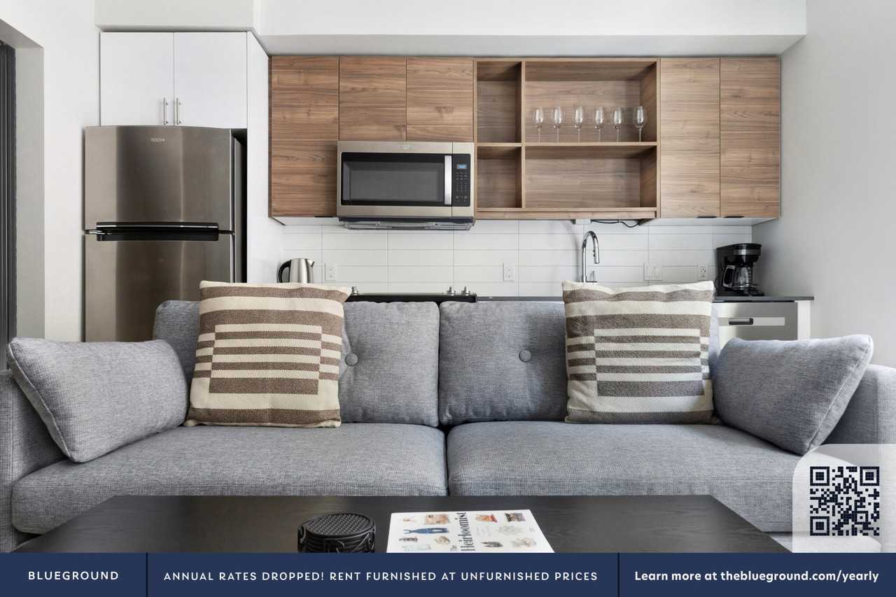 2222 15th Ave W #934 - Photo 4 of 31