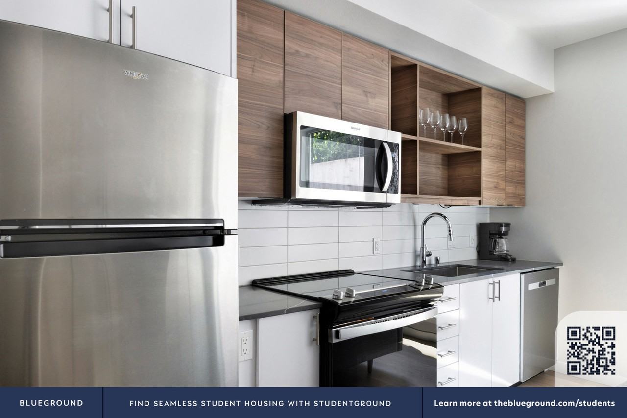 2222 15th Ave W #934 - Photo 7 of 31