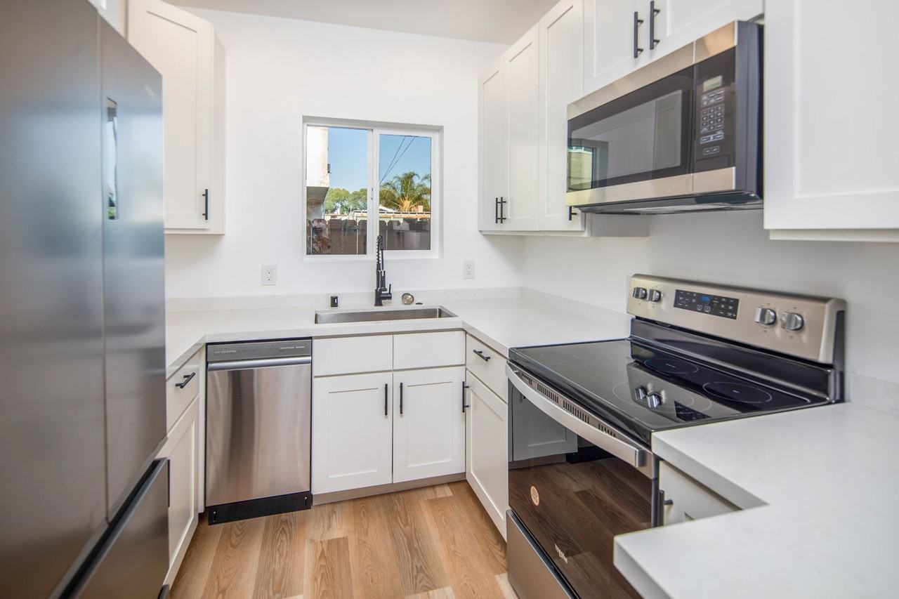 Amazing centrally located and renovated property! - Photo 2 of 5