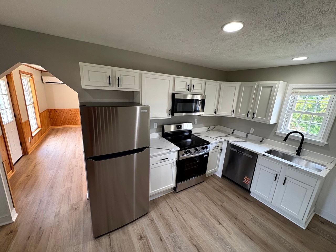 2202 Church St - Photo 2 of 35