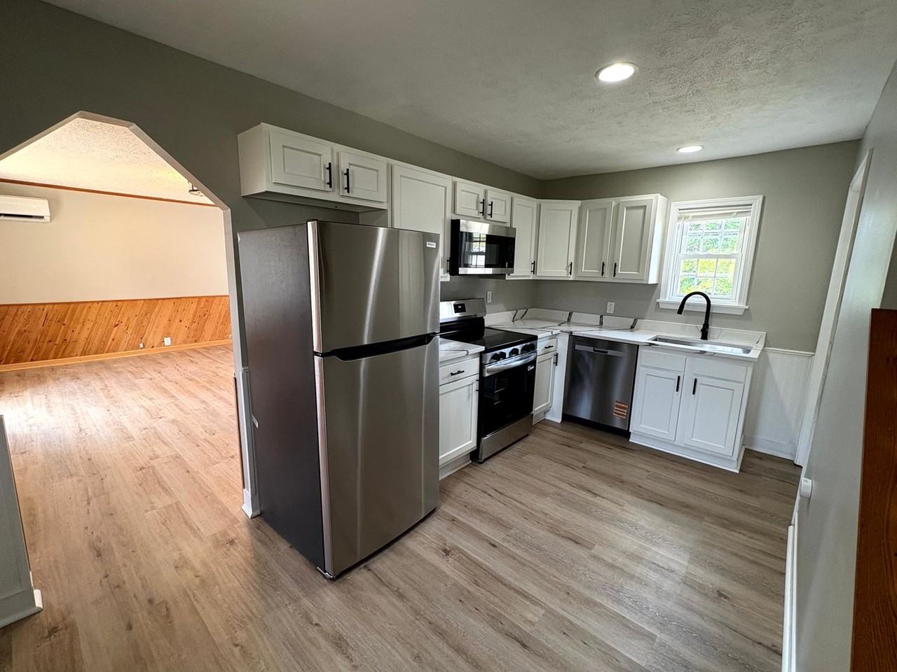 2202 Church St - Photo 3 of 35