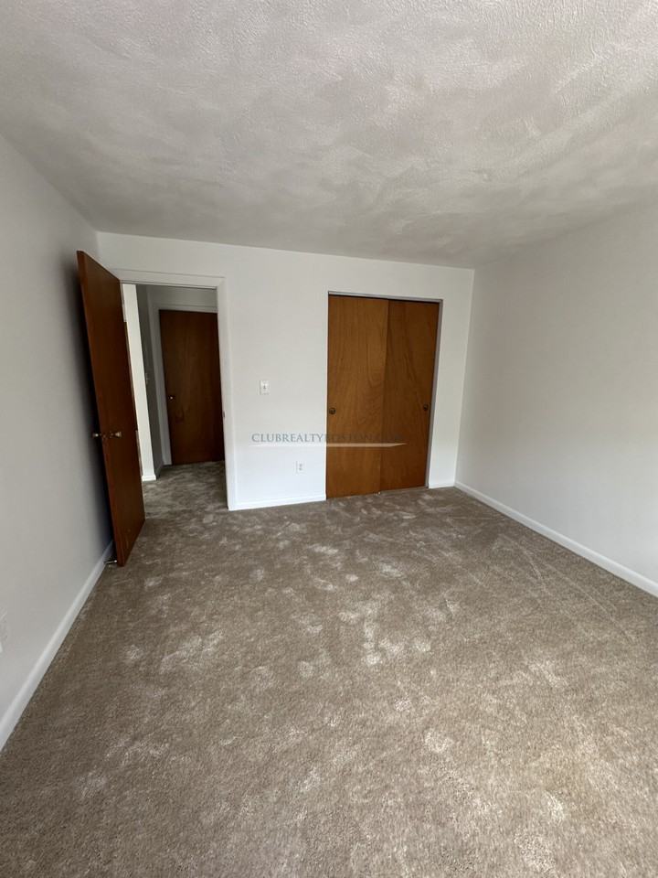 181 Lexington St #24 - Photo 4 of 10