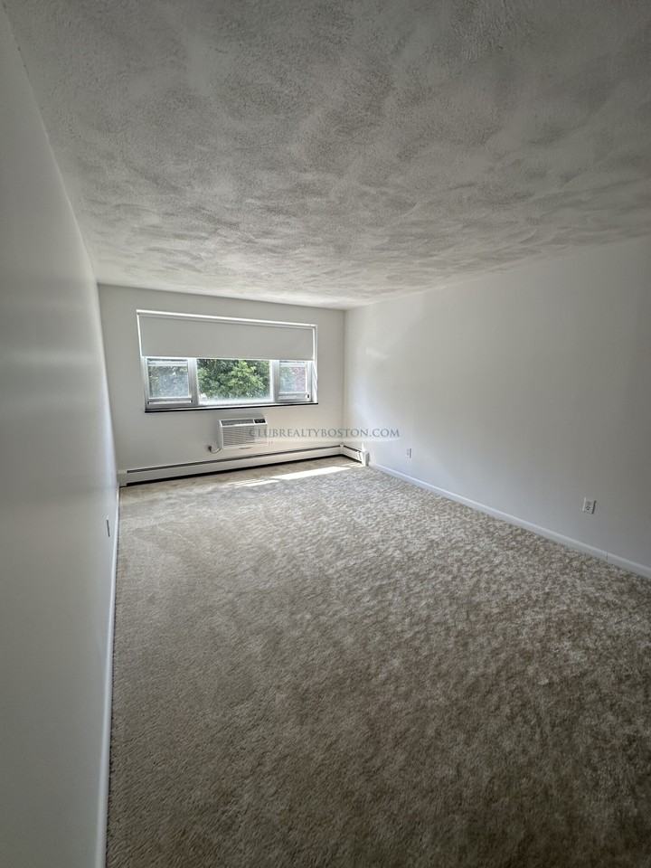 181 Lexington St #24 - Photo 7 of 10