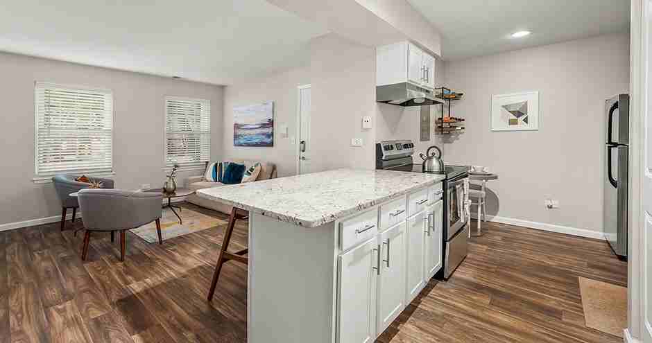 Windscape of Naperville Apartments - Photo 4 of 36