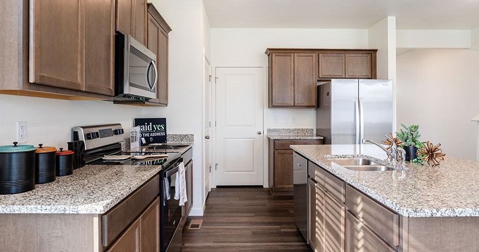 Cottonwood Hollow - Photo 7 of 38