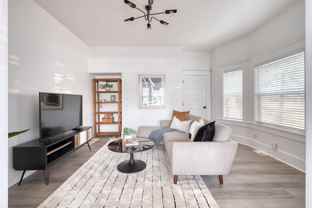317 Ne Beech St - Photo 1 of 1