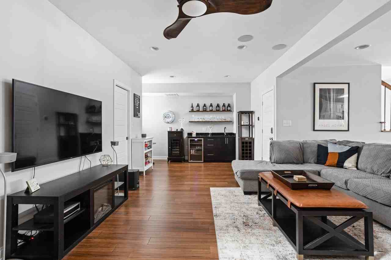 1301 Ringgold Avenue #1303750P - Photo 3 of 50