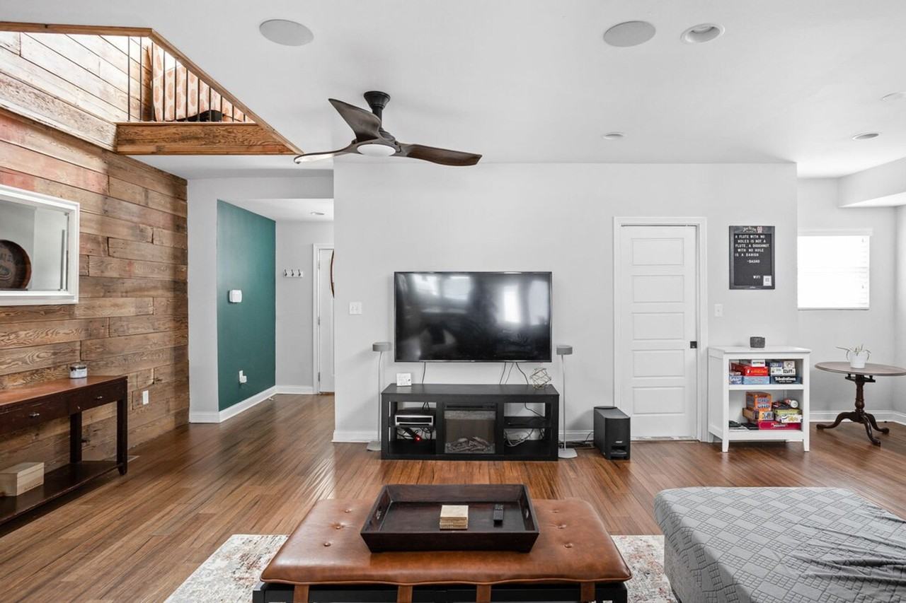 1301 Ringgold Ave #1303750P - Photo 4 of 50