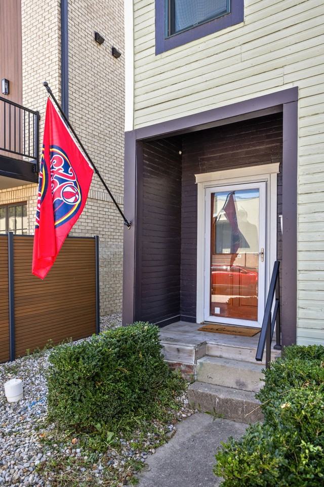 525 E North St #1303767P - Photo 7 of 43