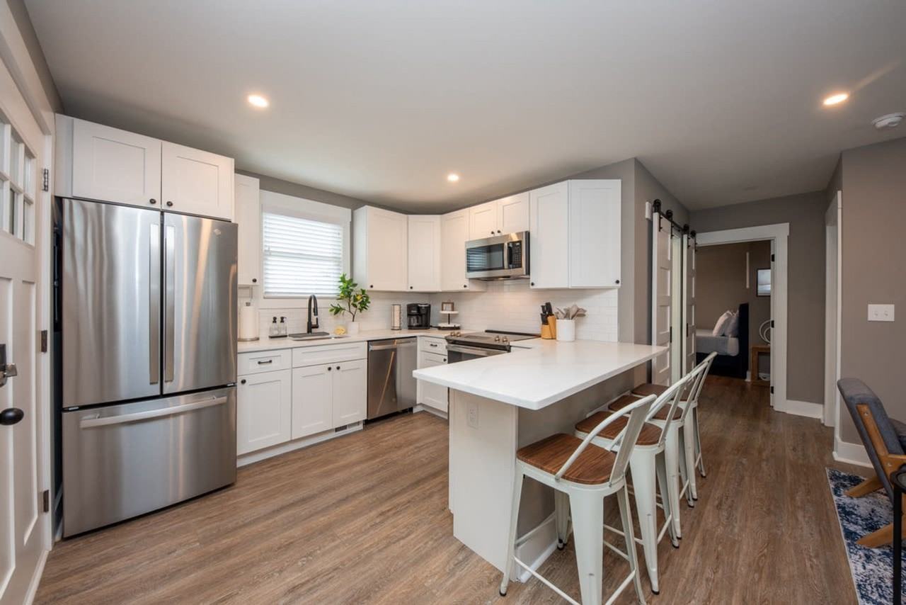 1140 Simpson Avenue - Photo 3 of 51