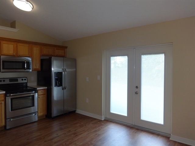 4232 SW Earnest St - Photo 3 of 16