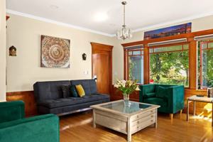 featured image of 3148 College Ave