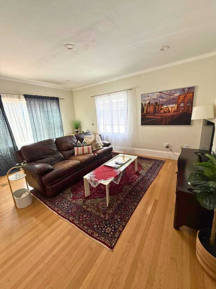 254 29th St #1310765P - Photo 6 of 50