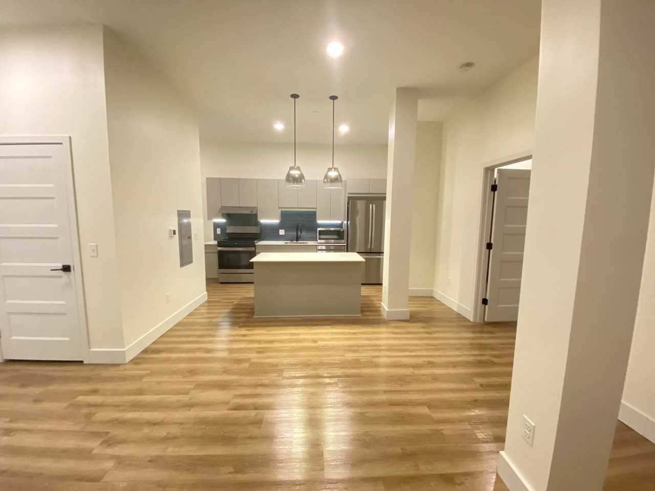 One Park Apartments - Photo 5 of 50