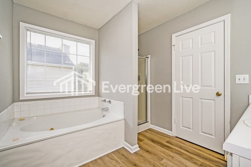 3422 Lehigh Way - Photo 7 of 15