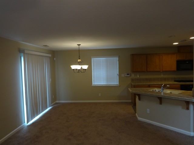 9420 Poseidon St - Photo 3 of 14