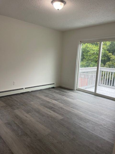 23 Dewitt St - Photo 3 of 11