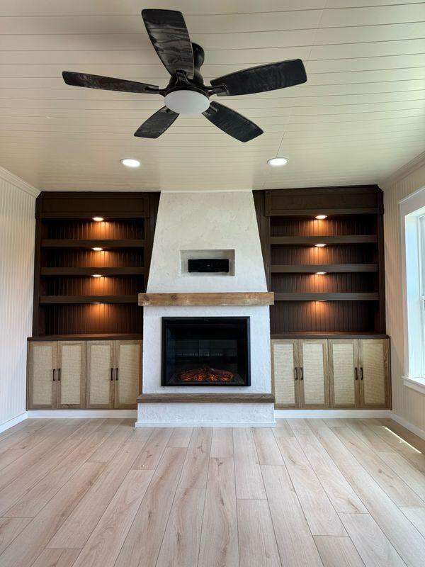 223 Nw Front St - Photo 2 of 3